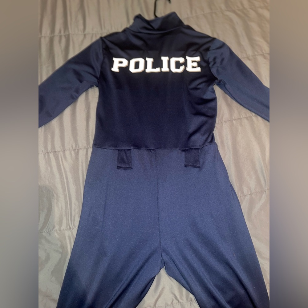 Police costume - Picture 2 of 5